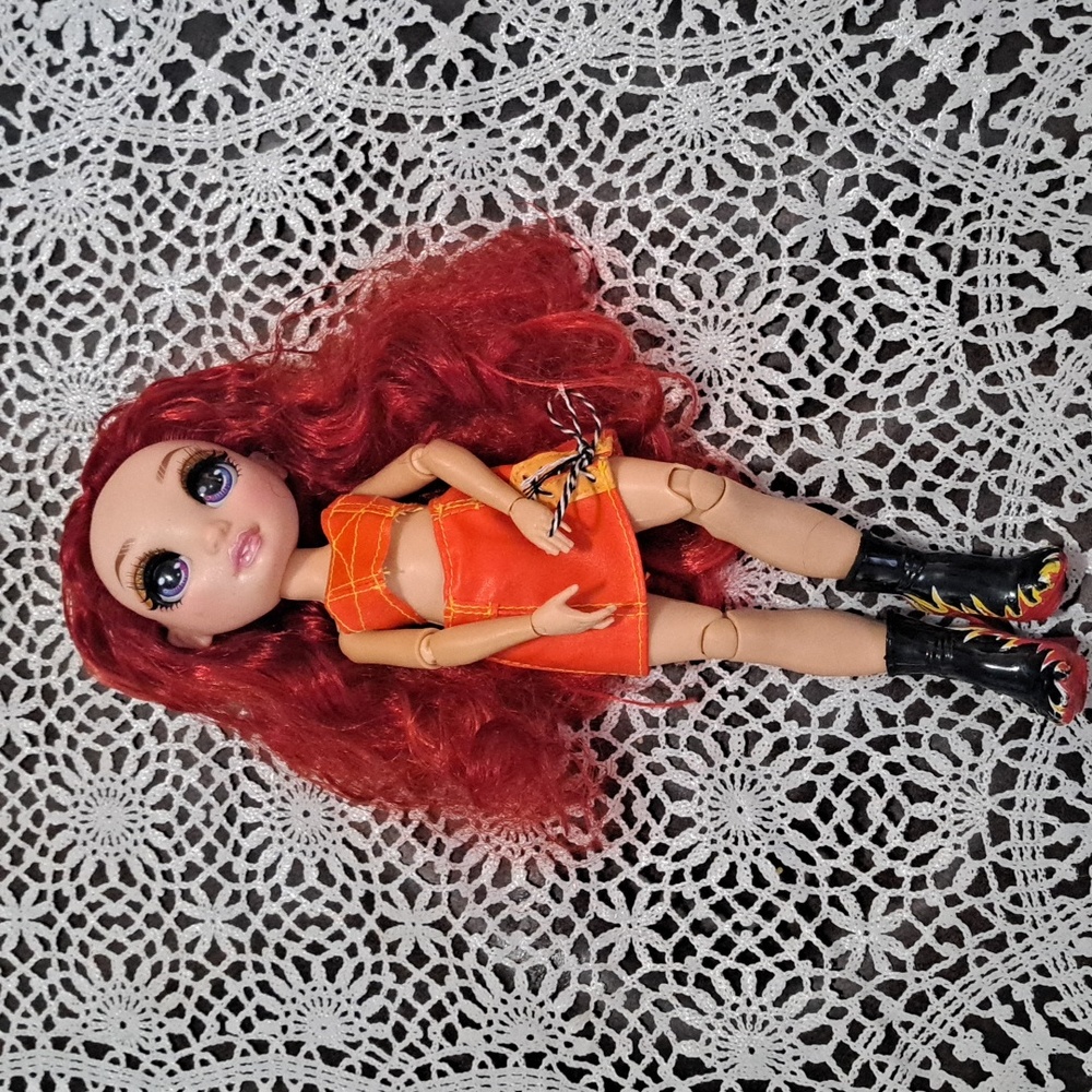 Rainbow High Doll Ruby Anderson 10"